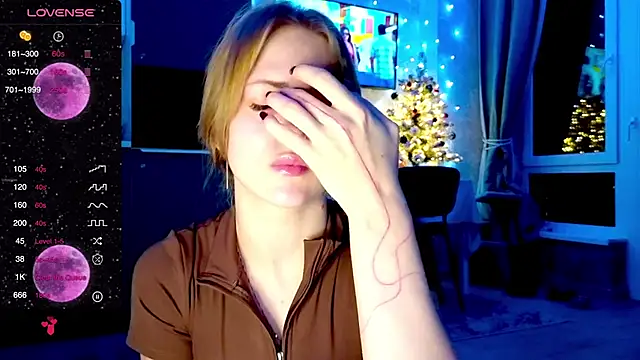 Snapshot of PureAlisMiracle chatting on 12-14-25, 03:06 PureAlisMiracle online show from 12-14-25, 03:06