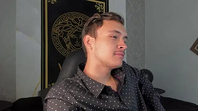 Snapshot of Desmon_Clark chatting on 01-07-25, 07:49 Desmon Clark online show from 01-07-25, 07:49