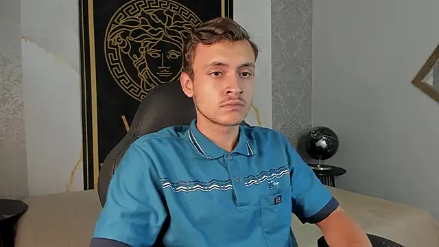 Snapshot of Desmon_Clark chatting on 01-18-25, 06:03 Desmon Clark online show from 01-18-25, 06:03