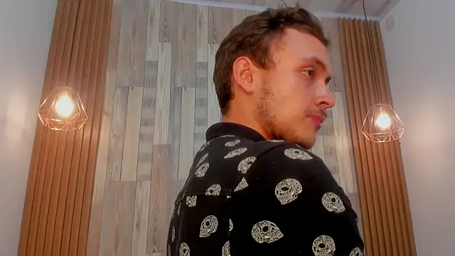 Snapshot of Desmon_Clark chatting on 01-30-25, 07:29 Desmon Clark online show from 01-30-25, 07:29