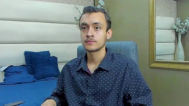 Snapshot of Desmon_Clark chatting on 01-30-25, 07:04 Desmon Clark online show from 01-30-25, 07:04