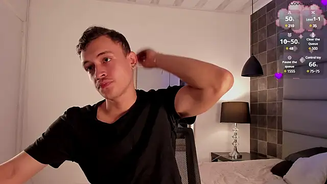 Snapshot of Desmon_Clark chatting on 03-14-25, 10:16 Desmon Clark online show from 03-14-25, 10:16