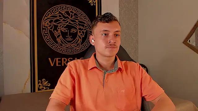 Snapshot of Desmon_Clark chatting on 09-25-25, 11:30 Desmon Clark online show from 09-25-25, 11:30