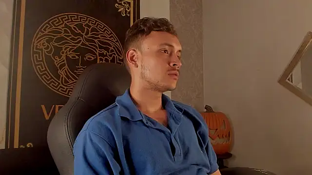 Snapshot of Desmon_Clark chatting on 10-07-25, 09:45 Desmon Clark online show from 10-07-25, 09:45