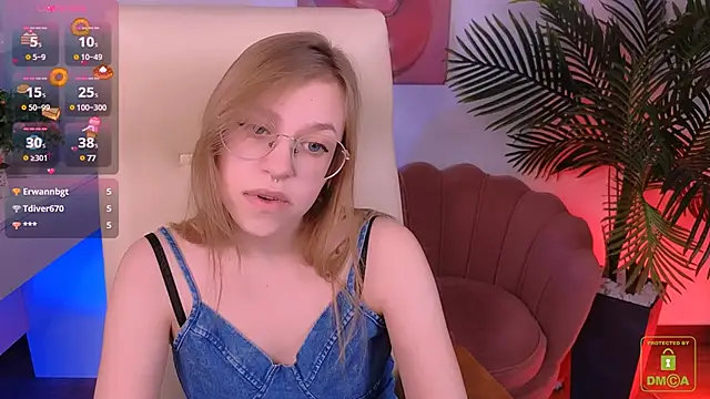 Snapshot of LayriantaVee chatting on 01-27-25, 10:06 LayriantaVee online show from 01-27-25, 10:06