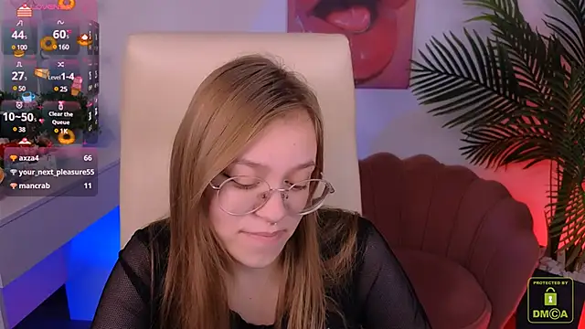 Snapshot of LayriantaVee chatting on 01-28-25, 01:16 LayriantaVee online show from 01-28-25, 01:16