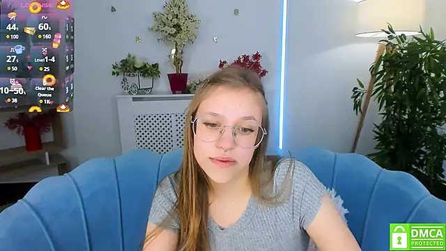 Snapshot of LayriantaVee chatting on 02-25-25, 09:53 LayriantaVee online show from 02-25-25, 09:53