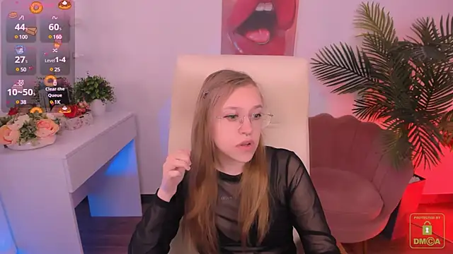 Snapshot of LayriantaVee chatting on 03-13-25, 07:20 LayriantaVee online show from 03-13-25, 07:20