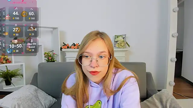 Snapshot of LayriantaVee chatting on 09-30-25, 01:16 LayriantaVee online show from 09-30-25, 01:16