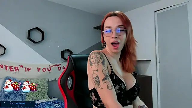 Snapshot of Danniela_rivera chatting on 12-27-24, 12:01 Danniela rivera online show from 12-27-24, 12:01