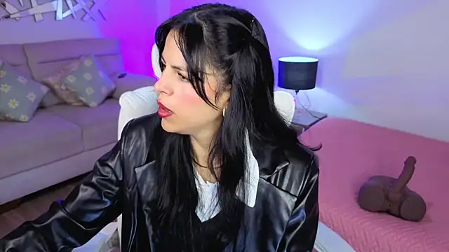 Snapshot of Eliie_Ruizz chatting on 05-09-26, 05:01 Eliie Ruizz online show from 05-09-26, 05:01