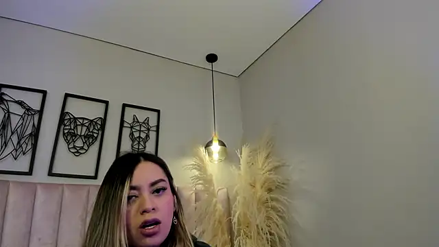 Annie karlsson   online show from 09-20-25, 03:29