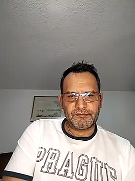 RogueTraveler online show from 11-03-25, 02:57