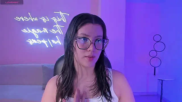 AmberFarrell online show from 06-20-26, 08:11