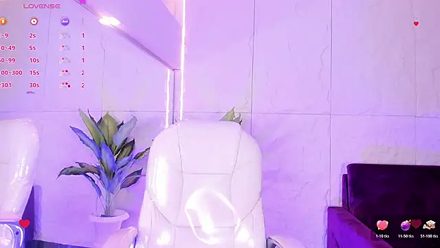 HannaPaola online show from 11-15-25, 10:37