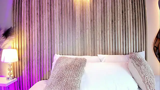 HannaPaola online show from 03-24-26, 10:26