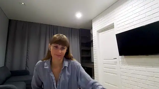 Daniella Lorente online show from 07-27-26, 11:45