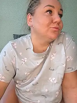 Anna Curvy online show from 10-21-25, 08:15