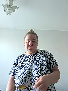 Anna Curvy online show from 06-30-26, 12:00
