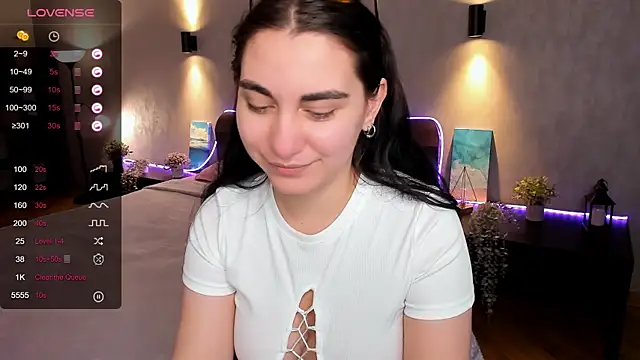 hannacheekss  online show from 02-04-25, 05:10