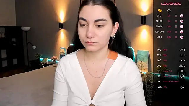 hannacheekss  online show from 02-10-25, 02:19