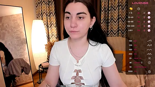 hannacheekss  online show from 03-03-25, 02:04