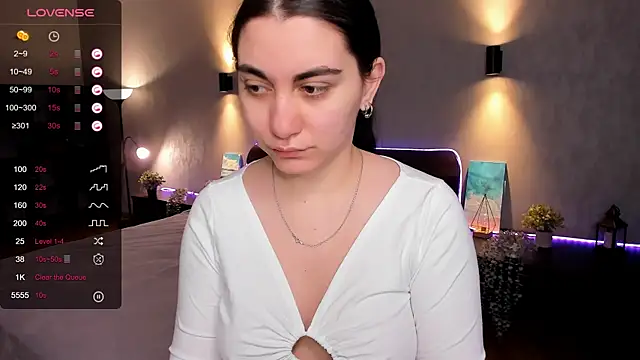 hannacheekss  online show from 03-15-25, 02:03