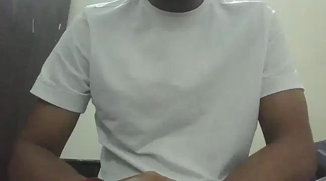 Snapshot of mohitsexy12 chatting on 01-26-25, 05:44 mohitsexy12 online show from 01-26-25, 05:44