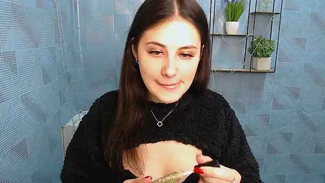 Snapshot of AliceSexyyy_ chatting on 12-08-24, 01:14 AliceSexyyy online show from 12-08-24, 01:14