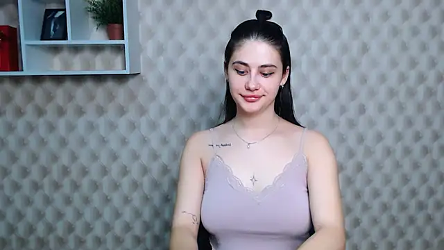 Snapshot of AliceSexyyy_ chatting on 09-13-25, 08:36 AliceSexyyy online show from 09-13-25, 08:36