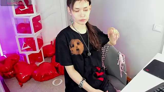 Emily Strikeee online show from 02-16-25, 09:59