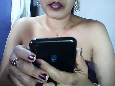 layanah12 online show from 10-12-25, 06:56