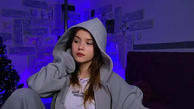 EvaThopson online show from 01-09-25, 03:34