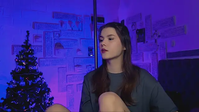 EvaThopson online show from 01-19-25, 12:06