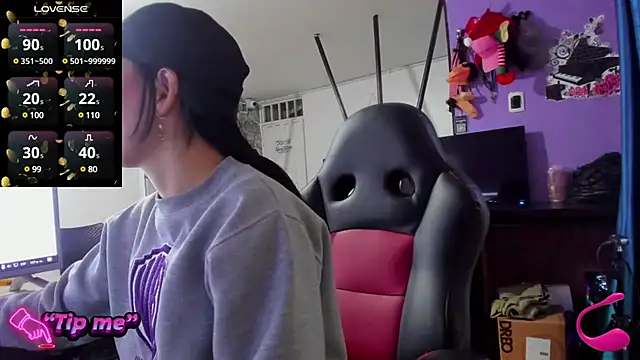 Snapshot of Tefannyy_ chatting on 01-08-25, 10:58 Tefannyy online show from 01-08-25, 10:58