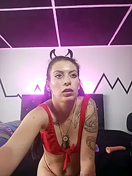 Snapshot of Tefannyy_ chatting on 02-05-25, 06:48 Tefannyy online show from 02-05-25, 06:48