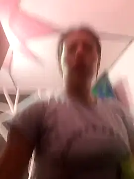 Snapshot of Tefannyy_ chatting on 03-05-25, 02:56 Tefannyy online show from 03-05-25, 02:56