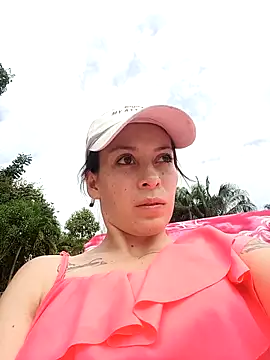 Snapshot of Tefannyy_ chatting on 03-09-25, 02:43 Tefannyy online show from 03-09-25, 02:43