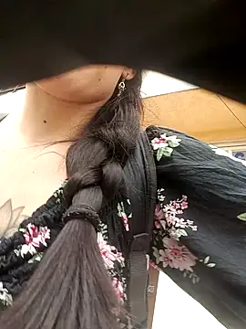 Snapshot of Tefannyy_ chatting on 03-12-25, 03:51 Tefannyy online show from 03-12-25, 03:51