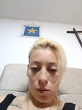 Snapshot of Tefannyy_ chatting on 05-22-26, 04:45 Tefannyy online show from 05-22-26, 04:45