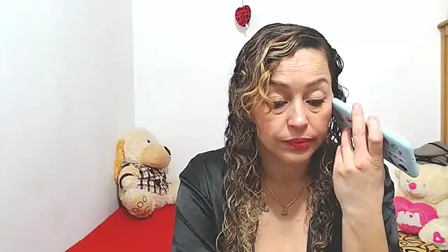 ariellth online show from 11-07-25, 04:29