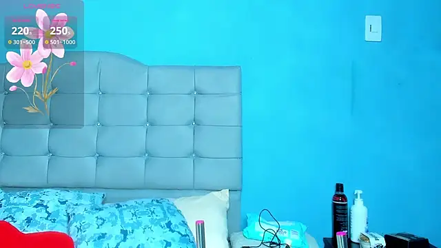 Snapshot of Selenakyle92_ chatting on 01-24-25, 12:09 Selenakyle92 online show from 01-24-25, 12:09