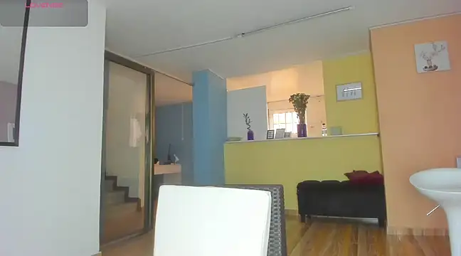 Snapshot of Selenakyle92_ chatting on 02-18-25, 06:37 Selenakyle92 online show from 02-18-25, 06:37