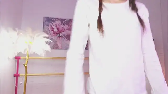 Snapshot of lylylovesyou chatting on 12-23-24, 05:39 lylylovesyou online show from 12-23-24, 05:39