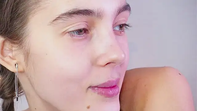 Snapshot of lylylovesyou chatting on 03-01-25, 06:03 lylylovesyou online show from 03-01-25, 06:03