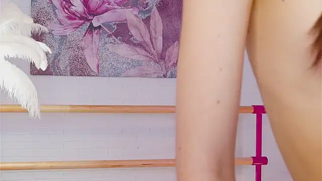 Snapshot of lylylovesyou chatting on 03-01-25, 09:07 lylylovesyou online show from 03-01-25, 09:07