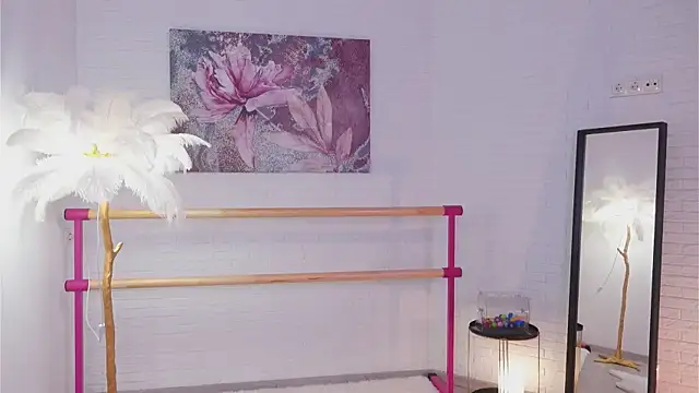 Snapshot of lylylovesyou chatting on 03-05-25, 05:40 lylylovesyou online show from 03-05-25, 05:40