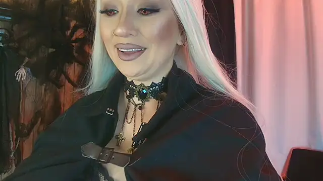 ArkaBella online show from 10-31-25, 02:07