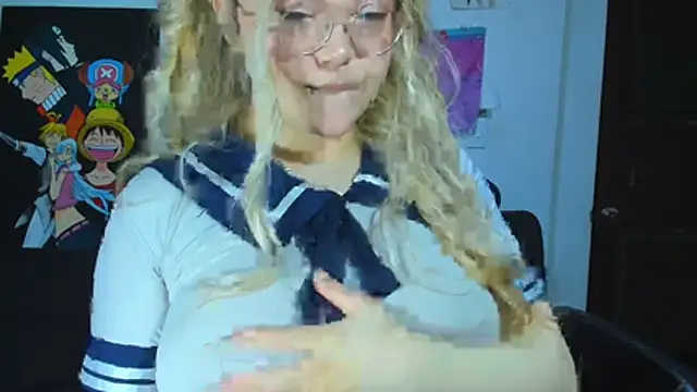 Snapshot of Lily_stone04 chatting on 07-16-26, 05:57 Lily stone04 online show from 07-16-26, 05:57