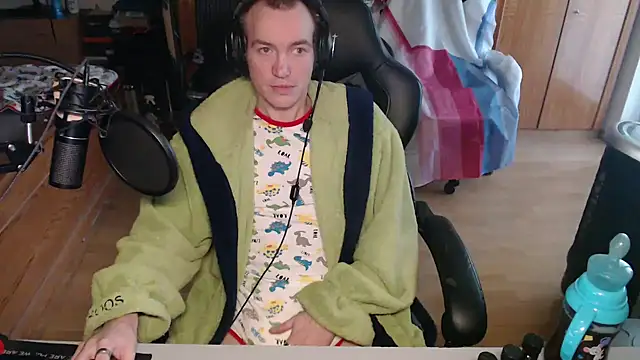 BabyDracoDarkfang online show from 03-29-26, 08:14